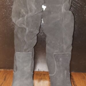 Source Unknown Black Heeled Boots